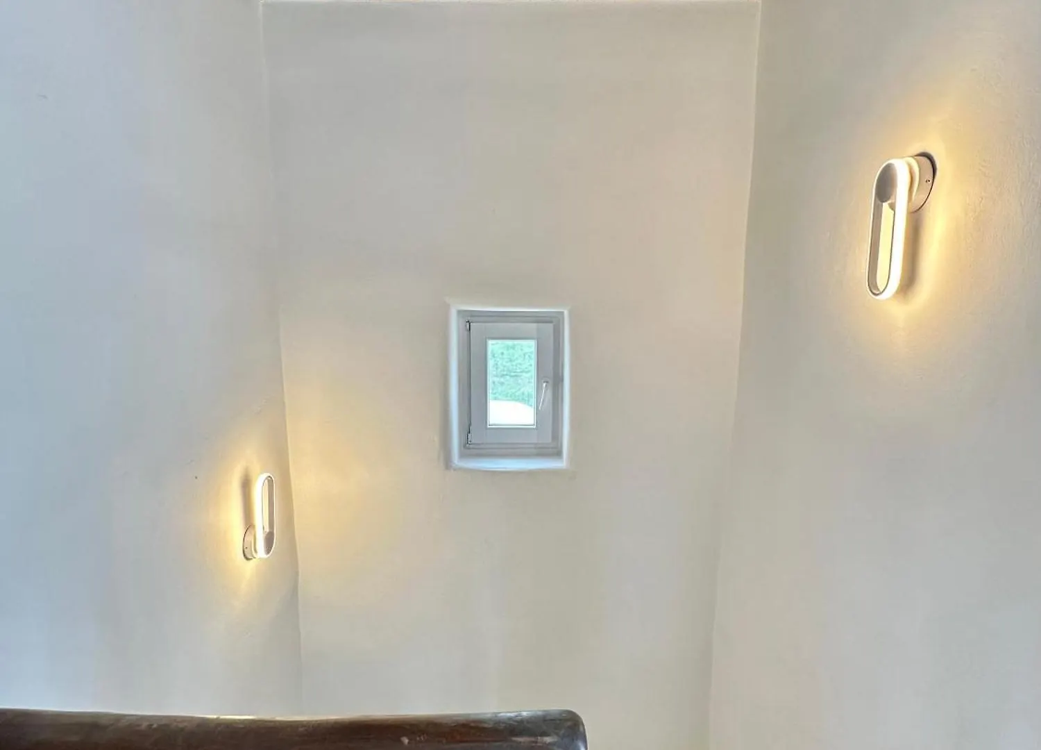 Myconian Unique Villa In Marathi , 130 - 4People ,Shisha Place ,Secured Free Parking, Party Place - Terrace For Dinner & Sunset - Elenas Hospitality - יוון